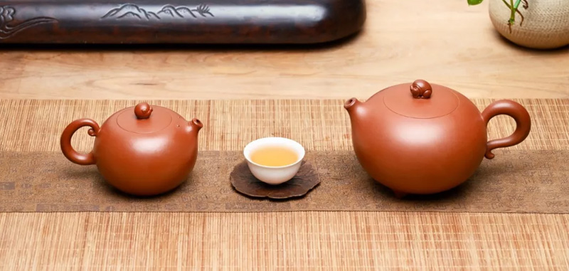 谢华谢思博父子猪年纪念壶的创作思路